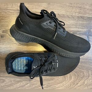 Black Athletic Shoes for Women